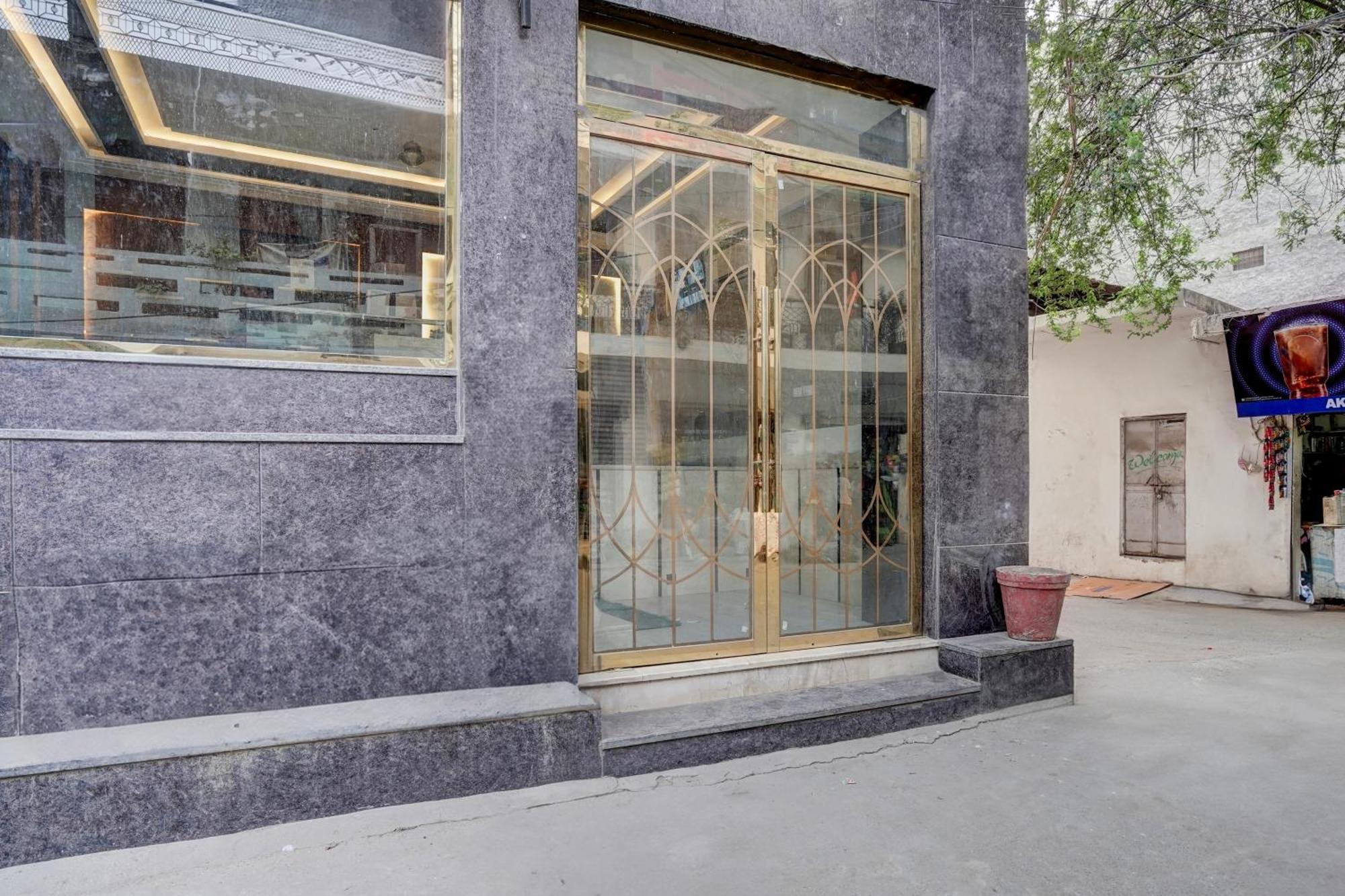 Super Townhouse Airport Road Delhi Hotel New Delhi Exterior photo