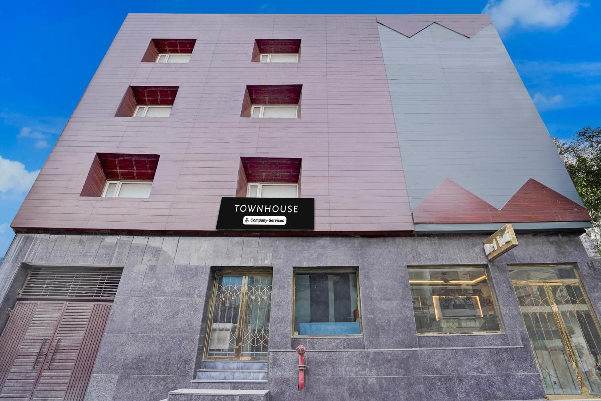 Super Townhouse Airport Road Delhi Hotel New Delhi Exterior photo
