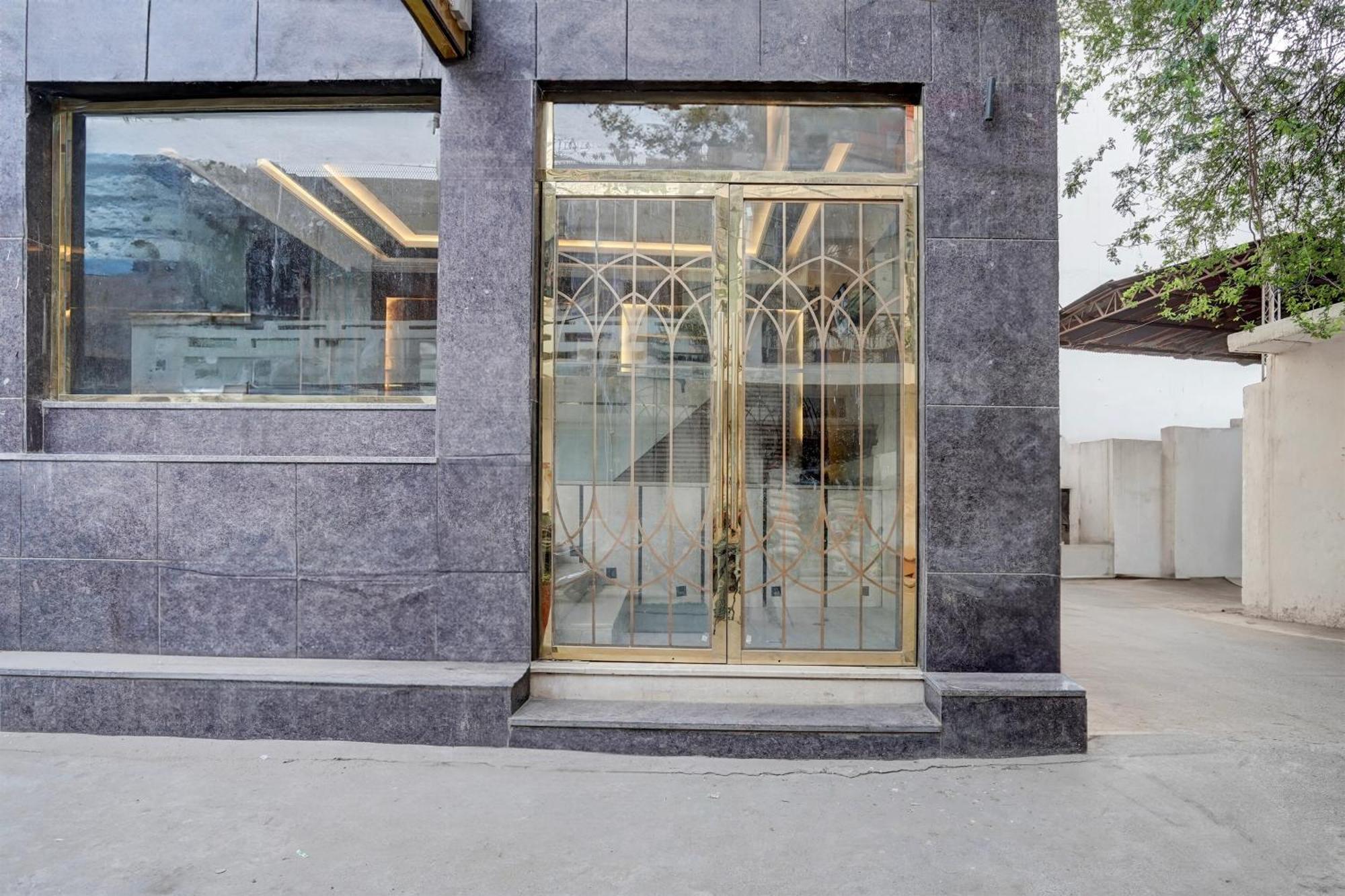 Super Townhouse Airport Road Delhi Hotel New Delhi Exterior photo